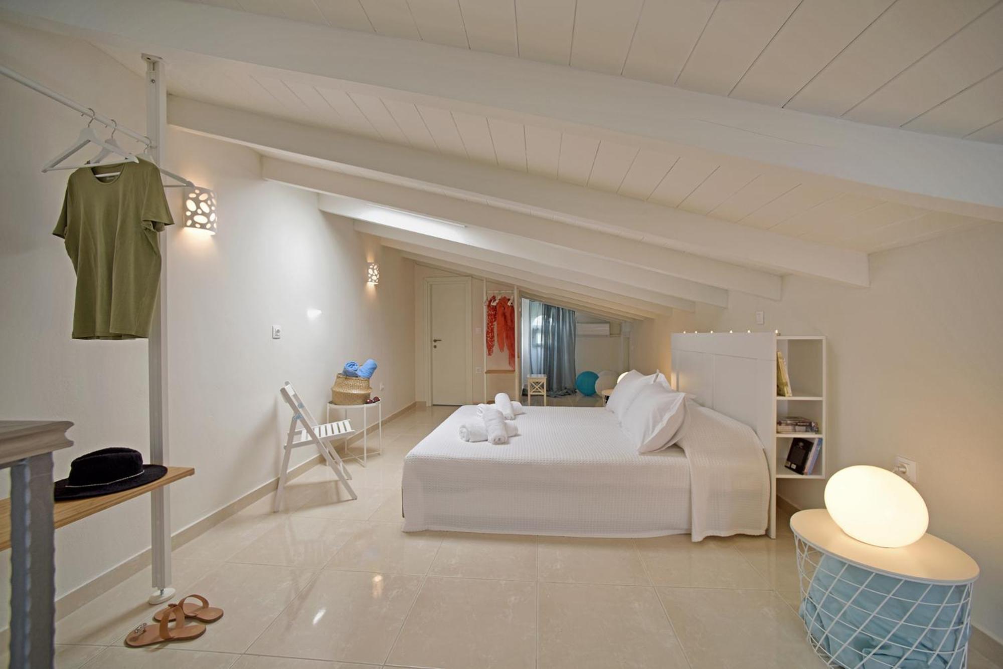 Giorgos & Maria Villas Agios Matthaios  Exterior photo