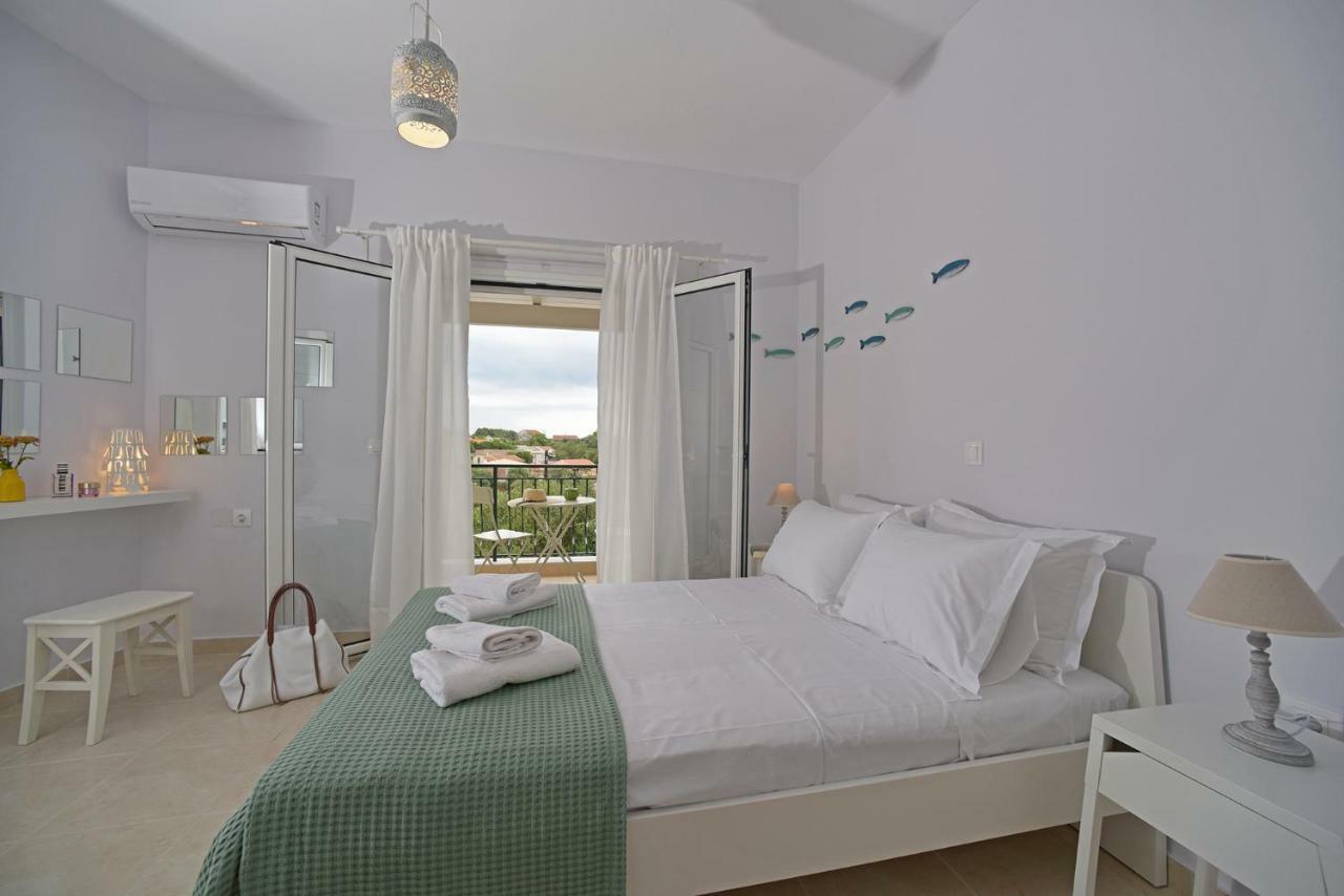 Giorgos & Maria Villas Agios Matthaios  Exterior photo