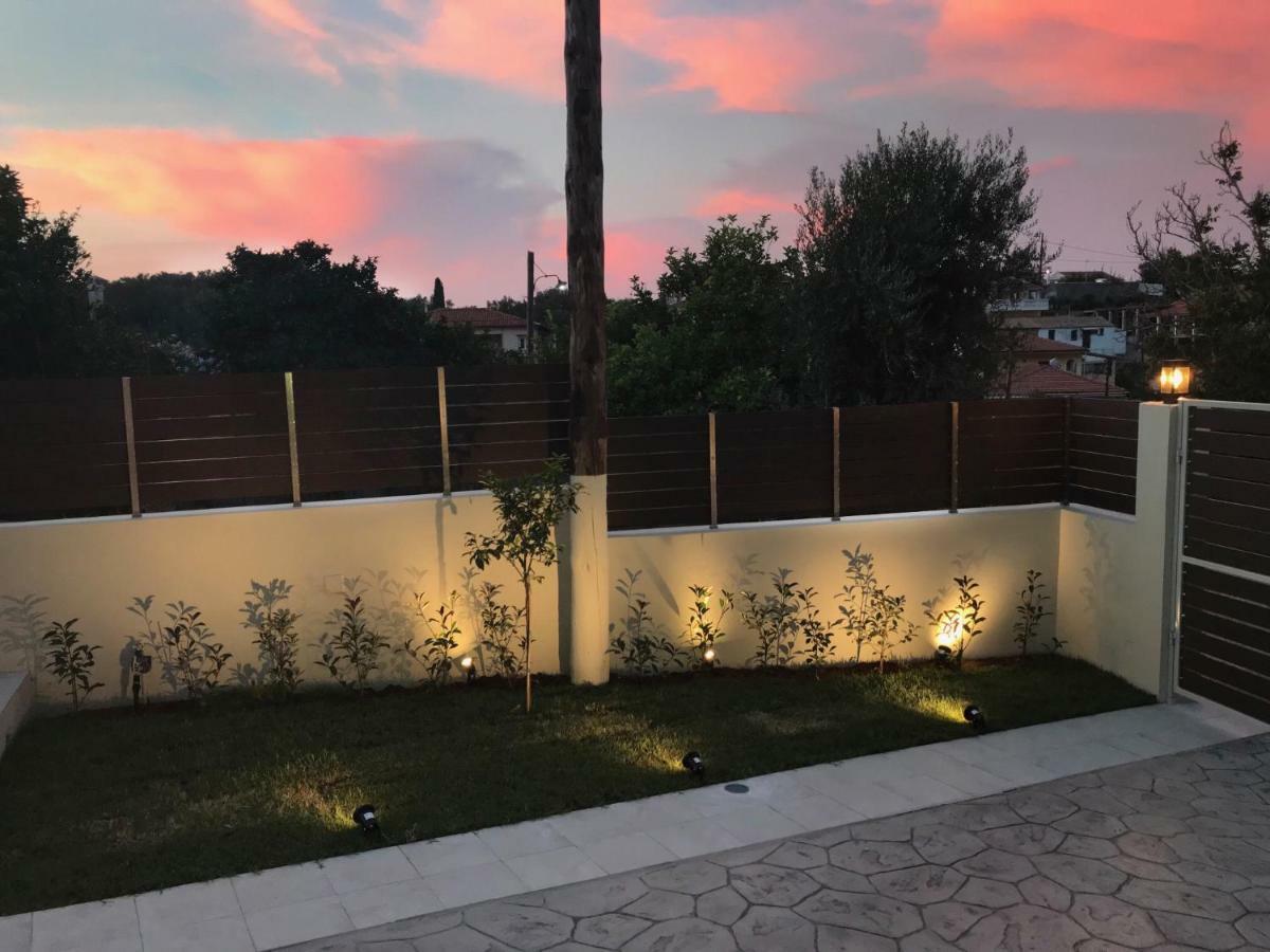 Giorgos & Maria Villas Agios Matthaios  Exterior photo